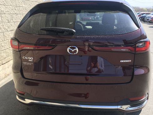 Used 2024 MAZDA CX-90 3.3 Turbo S w/ Premium Plus AWD/4WD image 4