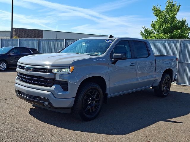 Used 2024 Chevrolet Silverado 1500 RST w/ Convenience Package II AWD/4WD image 3