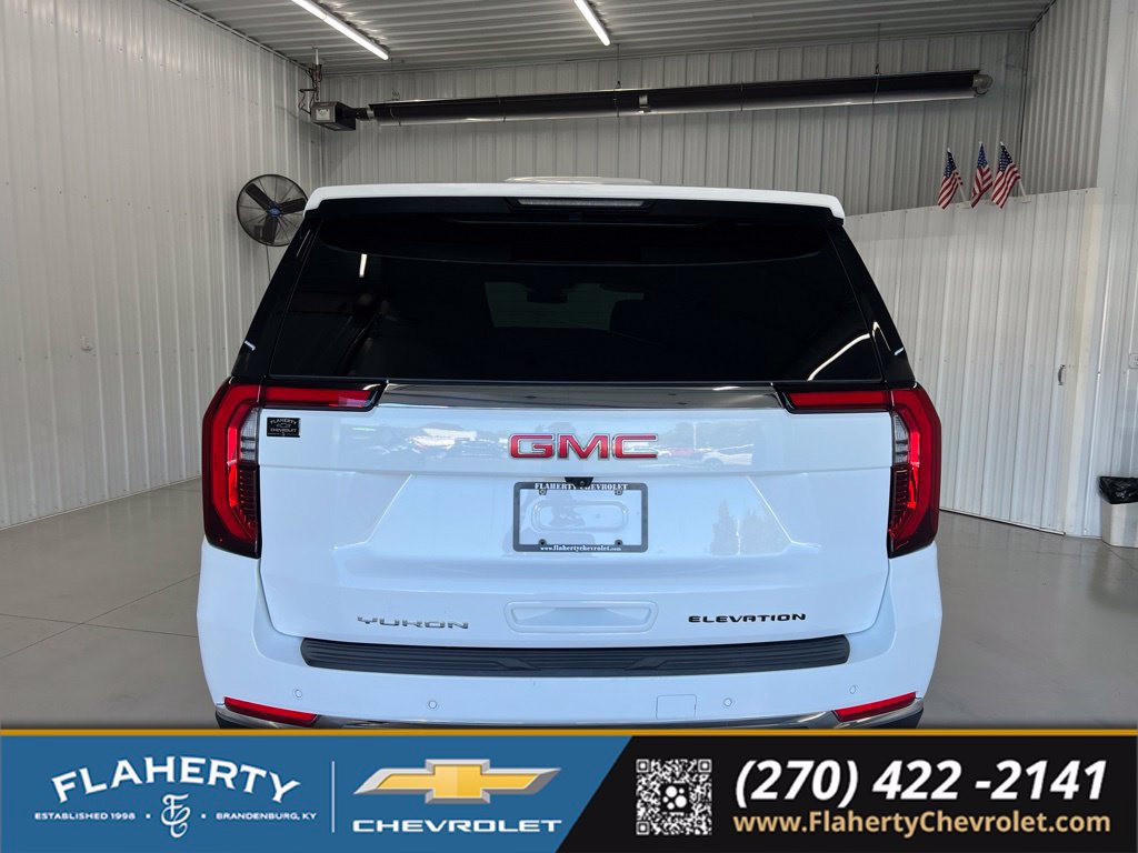 Used 2025 GMC Yukon XL Elevation AWD/4WD image 4