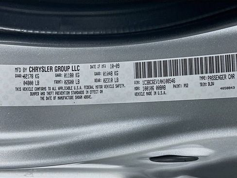 Used 2010 Chrysler Sebring Limited image 31