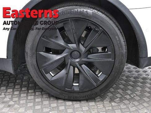 Used 2020 Tesla Model Y Long Range image 28