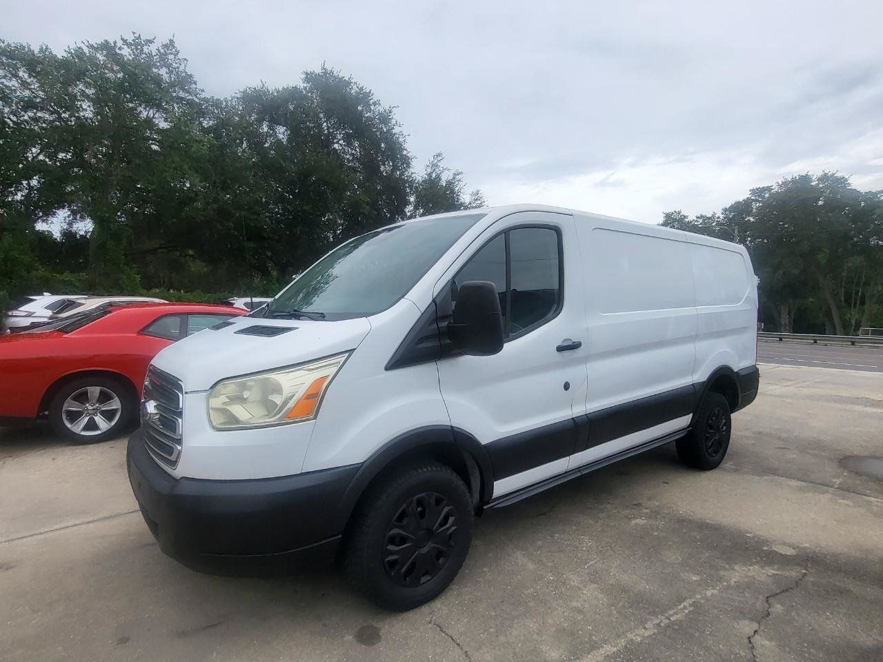 Used 2016 Ford Transit 250 130 Low Roof w/ Exterior Upgrade Package RWD image 46