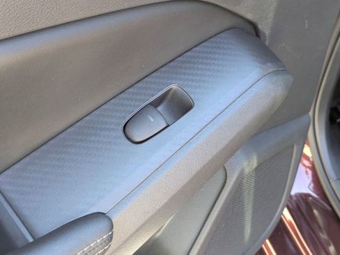 Used 2025 Nissan Altima 2.5 SV image 23