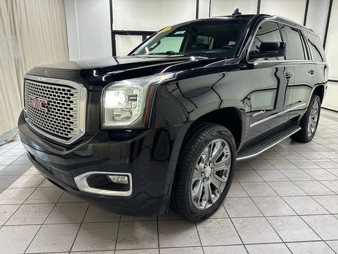 Used 2016 GMC Yukon Denali w/ Open Road Package AWD/4WD image 10