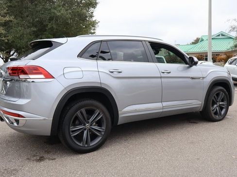 Certified 2021 Volkswagen Atlas Cross Sport SE w/ V6 Towing Package image 7