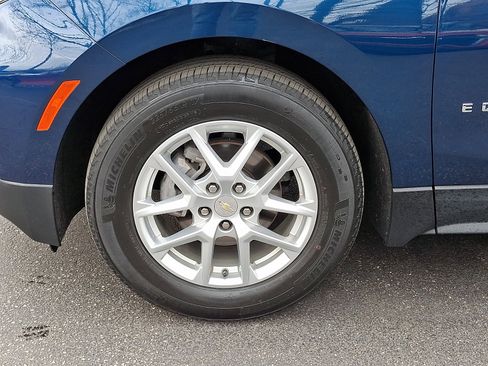 Used 2022 Chevrolet Equinox LS image 9