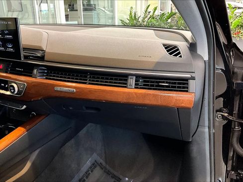 Used 2023 Audi A4 2.0T Premium w/ Convenience Package image 19