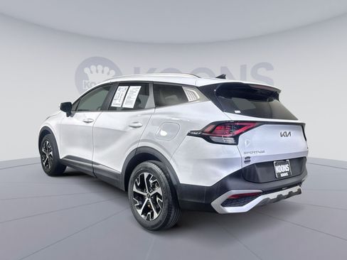 Used 2023 Kia Sportage EX AWD/4WD image 4