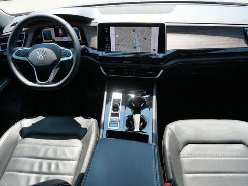 Certified 2024 Volkswagen Atlas SEL AWD/4WD image 10
