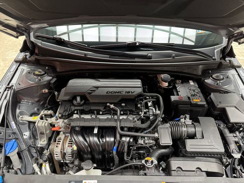 Used 2024 Hyundai Elantra SEL FWD image 26