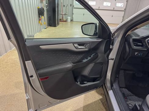 Used 2020 Ford Escape SE AWD/4WD image 10