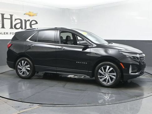 Used 2024 Chevrolet Equinox Premier FWD image 1