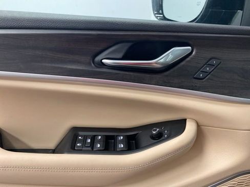 New 2026 Jeep Grand Cherokee Limited image 21