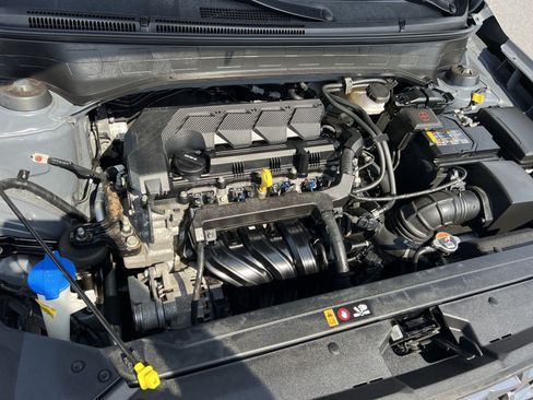 Used 2023 Hyundai Venue SEL w/ Cargo Package FWD image 26