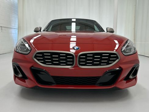 Used 2024 BMW Z4 M40i w/ Premium Package image 11