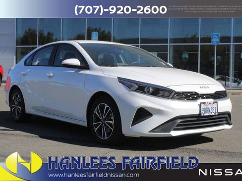 Used 2023 Kia Forte LXS FWD image 5