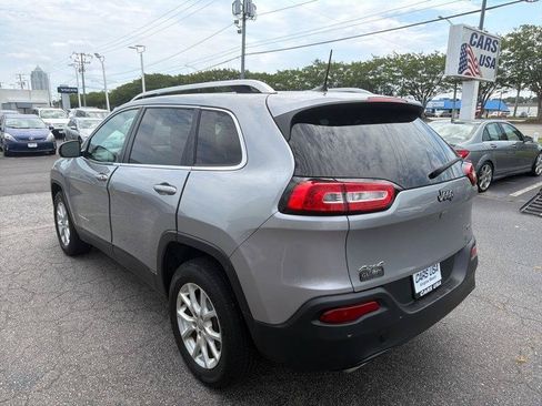 Used 2016 Jeep Cherokee Latitude w/ Safety/Convenience Group AWD/4WD image 6