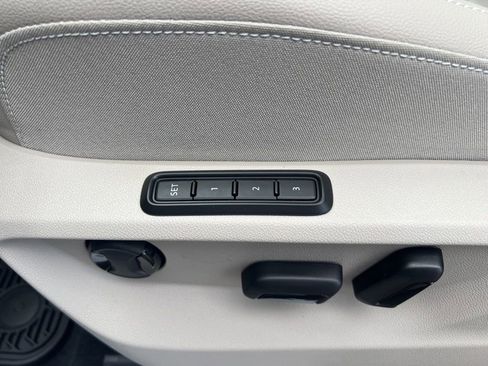 New 2026 Volkswagen Atlas SEL image 19