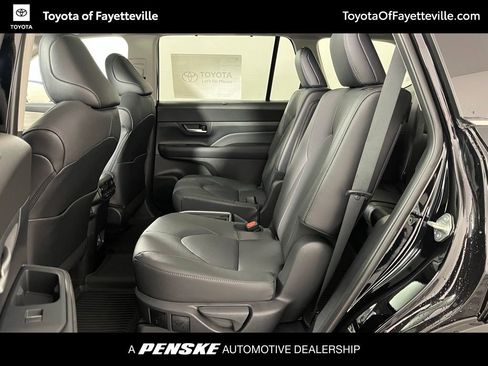 New 2026 Toyota Grand Highlander Limited image 24