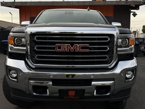 Used 2017 GMC Sierra 2500 SLT w/ Driver Alert Package AWD/4WD image 2