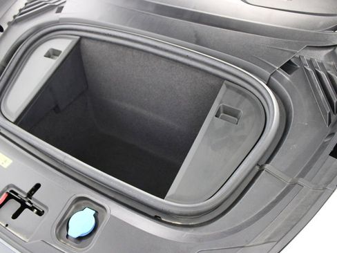 Used 2023 Audi e-tron GT Premium Plus image 49