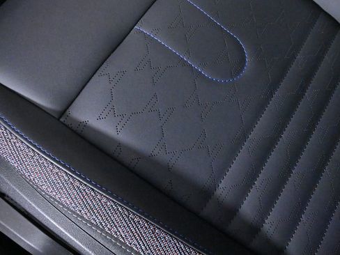 Certified 2025 MINI Cooper S FWD image 28