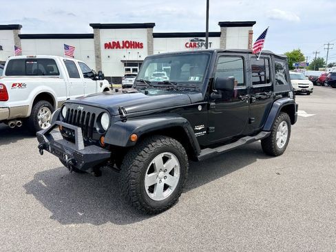 Used 2007 Jeep Wrangler Unlimited Sahara AWD/4WD image 2