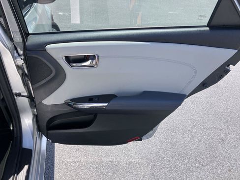 Used 2013 Toyota Avalon XLE Premium FWD image 27