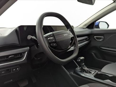Used 2025 Kia K4 FWD image 23