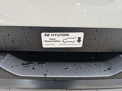 New 2026 Hyundai Tucson Limited image 39