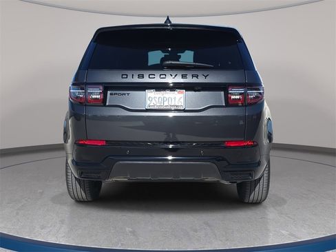 Certified 2025 Land Rover Discovery Sport Dynamic SE image 6