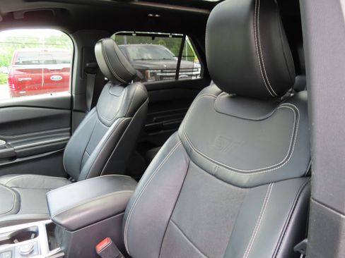 Used 2020 Ford Explorer ST w/ ST Street Pack AWD/4WD image 25