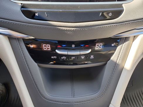 Certified 2023 Cadillac XT5 Premium Luxury AWD/4WD image 28