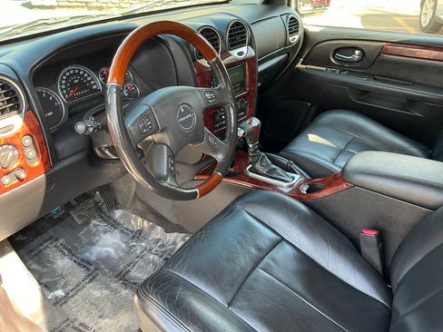 Used 2007 GMC Envoy Denali image 14