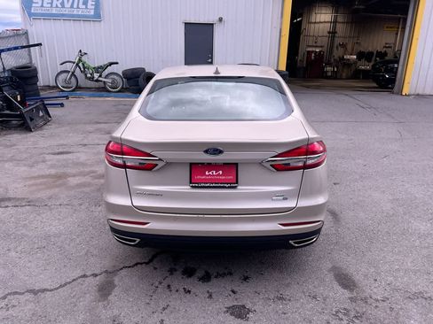 Used 2019 Ford Fusion SE AWD/4WD image 27