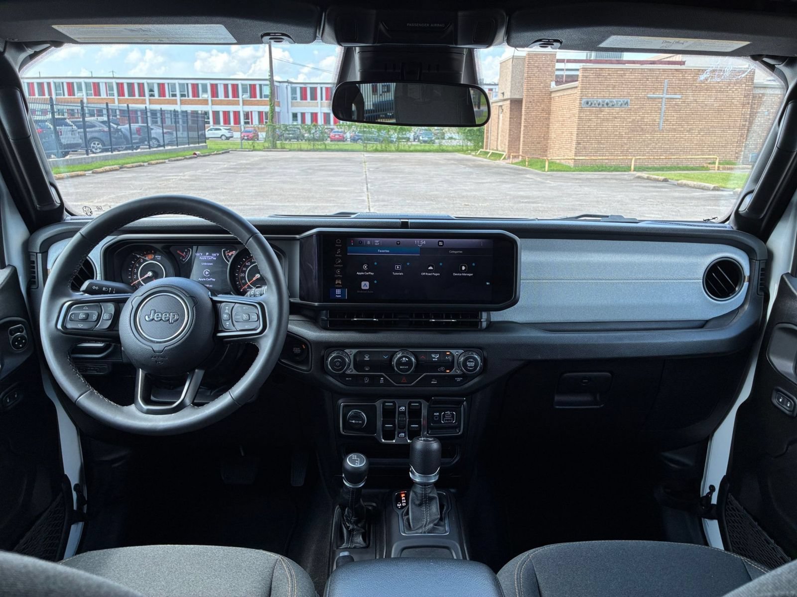 Used 2025 Jeep Wrangler Unlimited Sport AWD/4WD image 30