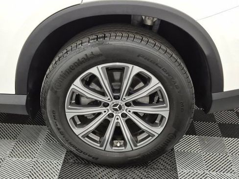 Used 2025 Mercedes-Benz GLC 300 image 10