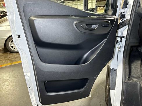 Used 2025 Mercedes-Benz Sprinter 2500 image 17