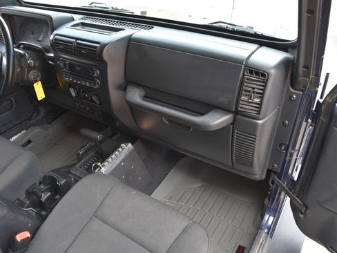 Used 2006 Jeep Wrangler X AWD/4WD image 22