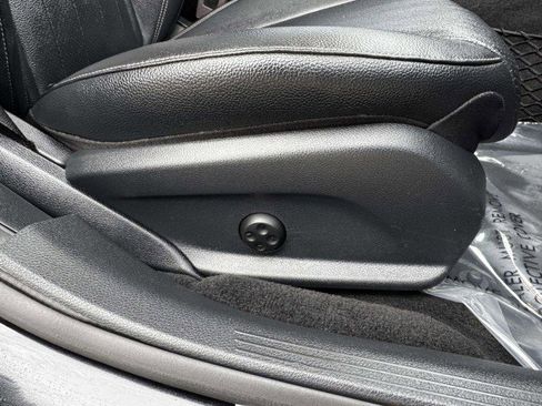 Used 2019 Mercedes-Benz E 300 E 300 w/ Premium 1 Package image 49