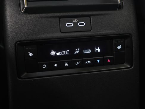 Certified 2024 MAZDA CX-90 Plug-In Hybrid w/ Premium Plus image 24