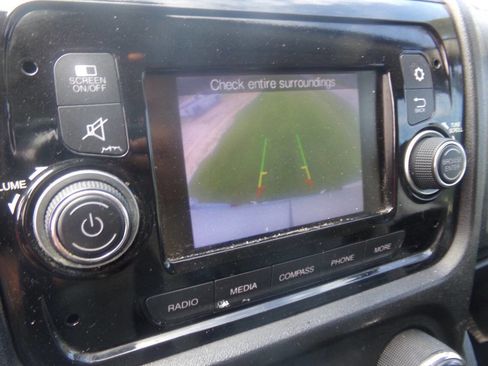 Used 2019 RAM ProMaster 2500 image 13