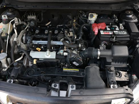 Used 2020 Nissan Kicks S image 50