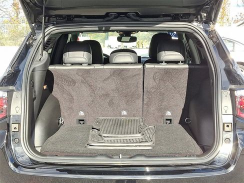 Used 2024 Jeep Compass Latitude w/ Convenience Group image 27