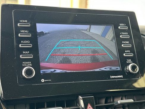 Used 2024 Toyota Camry SE image 18