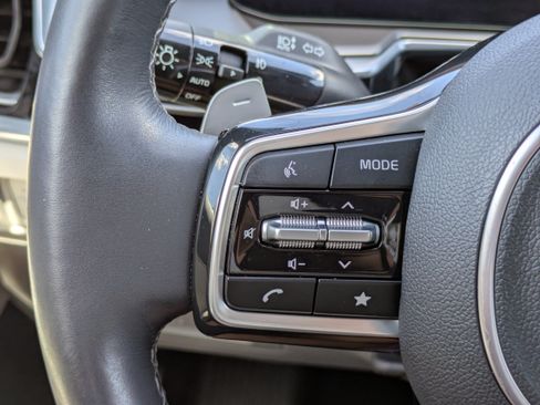 Certified 2025 Kia Sorento SX Prestige AWD/4WD image 25