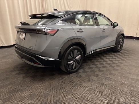 Used 2023 Nissan Ariya AWD image 5