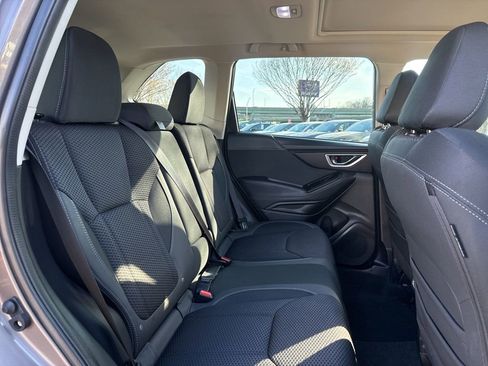 Used 2024 Subaru Forester Premium image 28