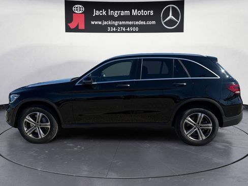 Used 2021 Mercedes-Benz GLC 300 4MATIC image 2