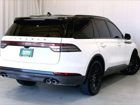 Used 2022 Lincoln Aviator Reserve w/ Equipment Group 201A AWD/4WD image 12